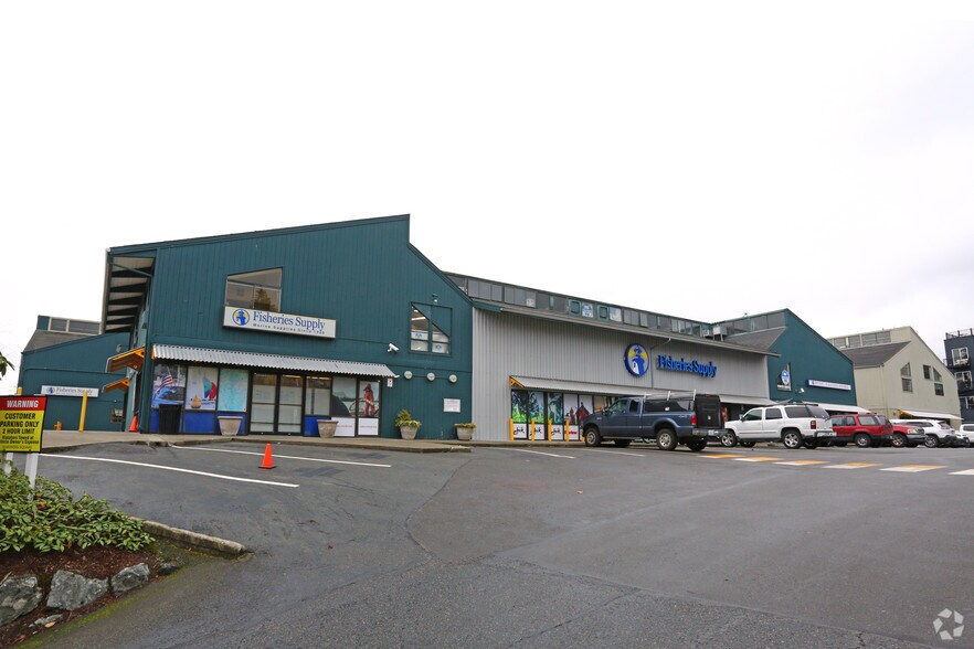 More Photos Of 1900 N Northlake Way, Seattle Office For Lease