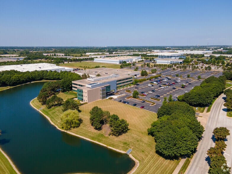 More Photos Of 750 N Commons Dr, Aurora Flex For Sale