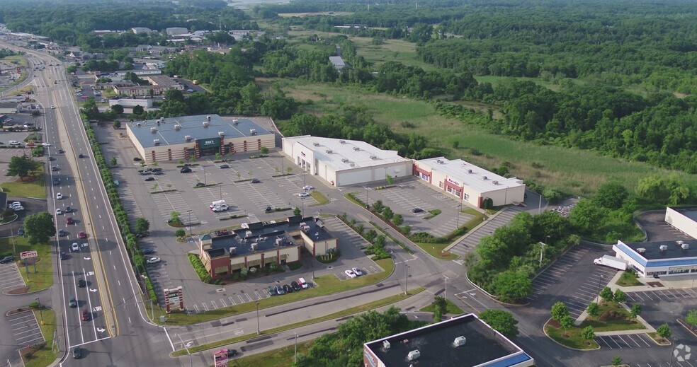 Primary Photo Of 201 Highland Ave, Seekonk Unknown For Lease