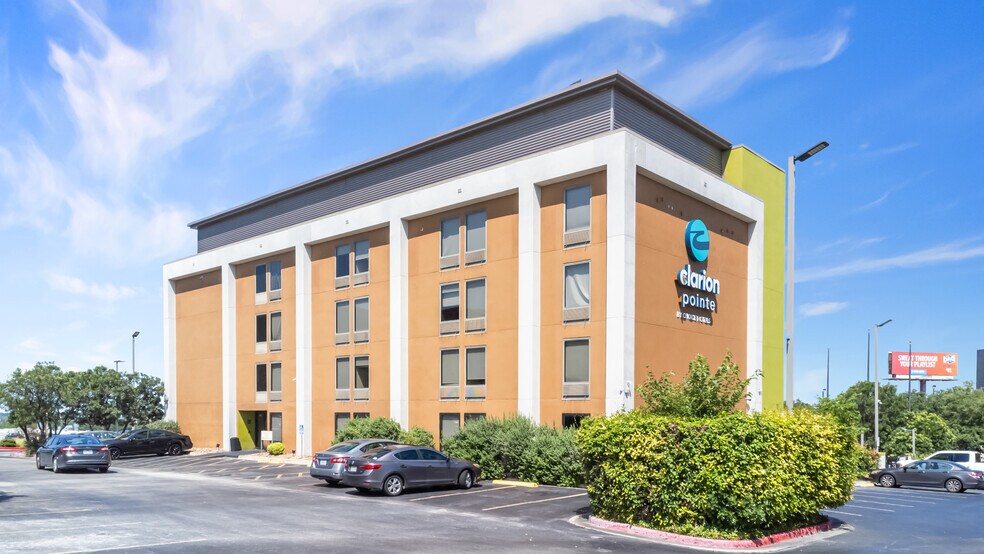 More Photos Of 4803 Manitou Dr, San Antonio Hotel For Sale