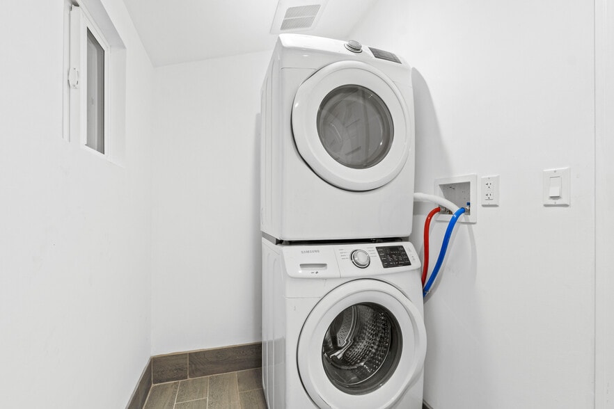 More Photos Of 6738 Coldwater Canyon Ave, North Hollywood Assisted Living For Sale