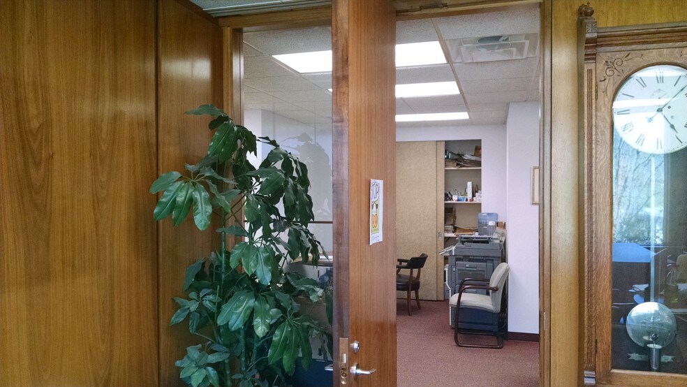 More Photos Of 150 White Plains Rd, Tarrytown Medical For Lease