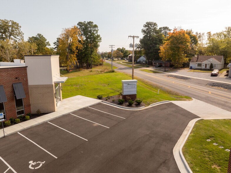 More Photos Of 1713 State Route 121 Bypass North, Murray Medical For Lease