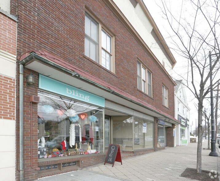 More Photos Of 27-29 Olcott Sq, Bernardsville Storefront Retail Office For Lease