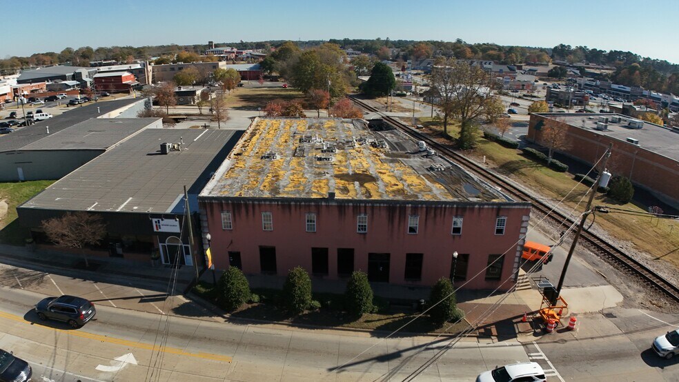 More Photos Of 13 N Broad St, Winder Office For Sale