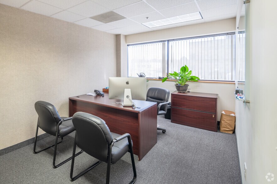 More Photos Of 2 Corporate Pl, Middletown Office For Lease