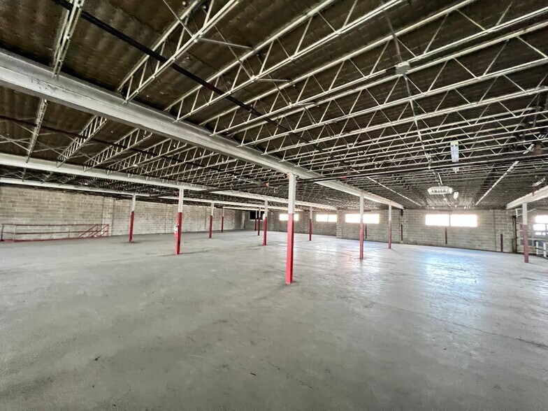 More Photos Of 1701 NW 5th St, Oklahoma City Warehouse For Sale