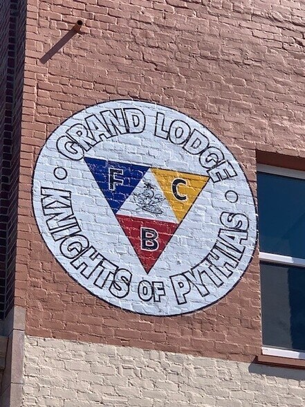 More Photos Of 47 N Grant St, Stockton Storefront Retail Residential For Sale