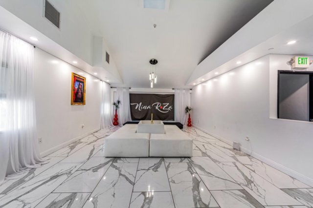 More Photos Of 4225 Crenshaw Blvd, Los Angeles Bar For Lease