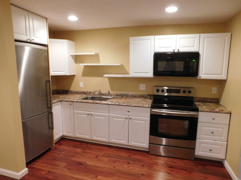 More Photos Of 9 N Broadway, Schenectady Storefront Retail Residential For Sale