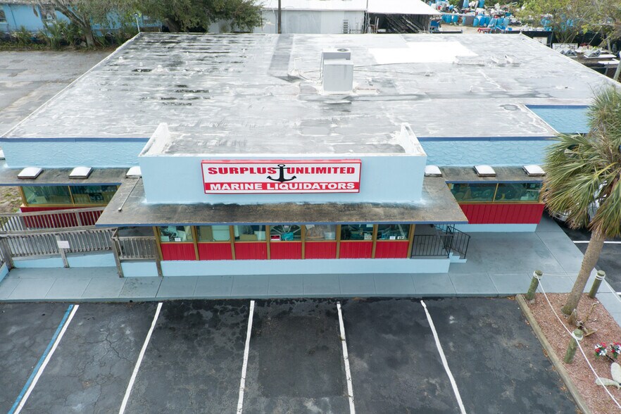 Primary Photo Of 613 W International Speedway Blvd, Daytona Beach Freestanding For Sale