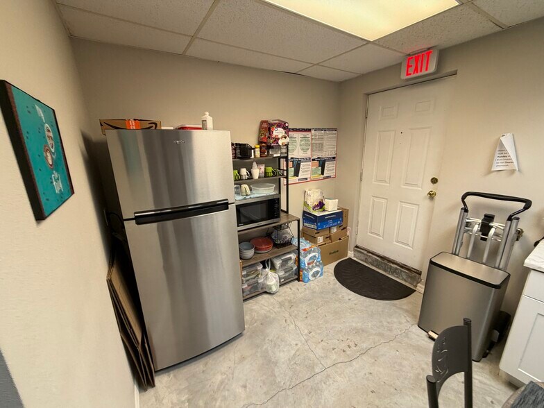 More Photos Of 8 W Darlington Ave, Kissimmee Office Residential For Sale