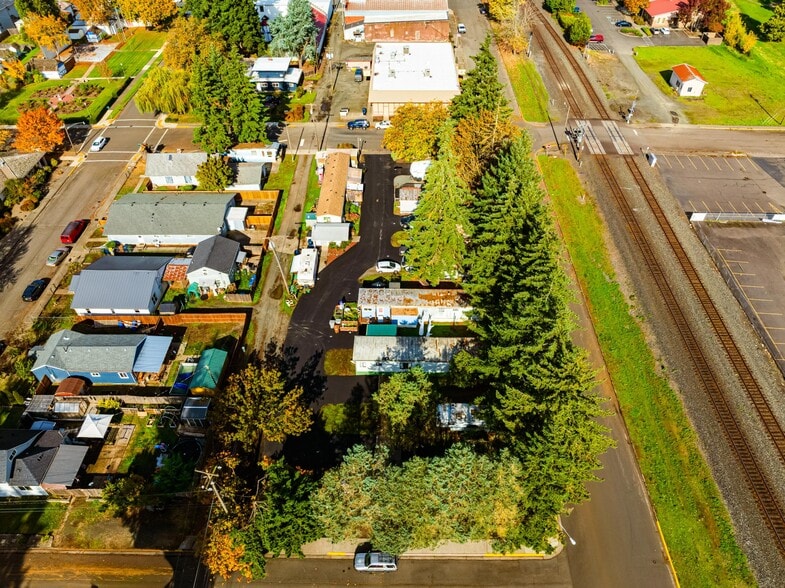 More Photos Of 351 Front St, Junction City Manufactured Housing Mobile Home Park For Sale