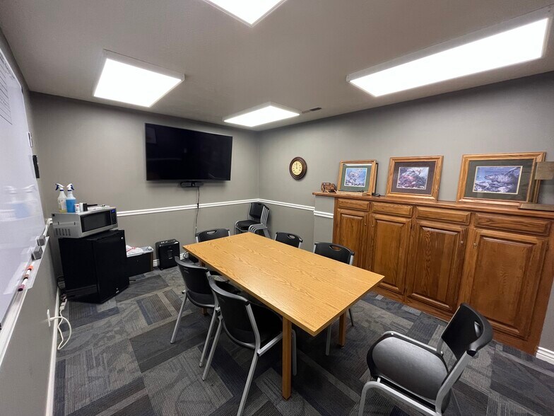 More Photos Of 647 S Main St, Brigham City Auto Dealership For Sale