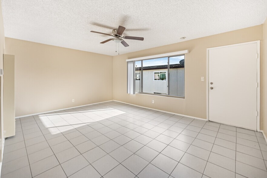 More Photos Of 1050 Gaviota Ave, Long Beach Apartments For Sale