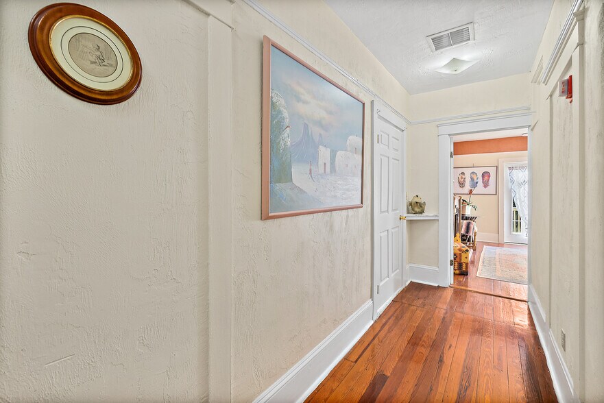 More Photos Of 444 S Beach St, Daytona Beach Hospitality For Sale