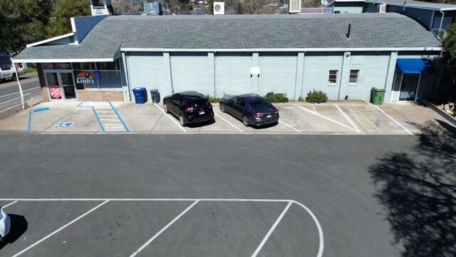 More Photos Of 14420 Lakeshore Dr, Clearlake Office For Sale