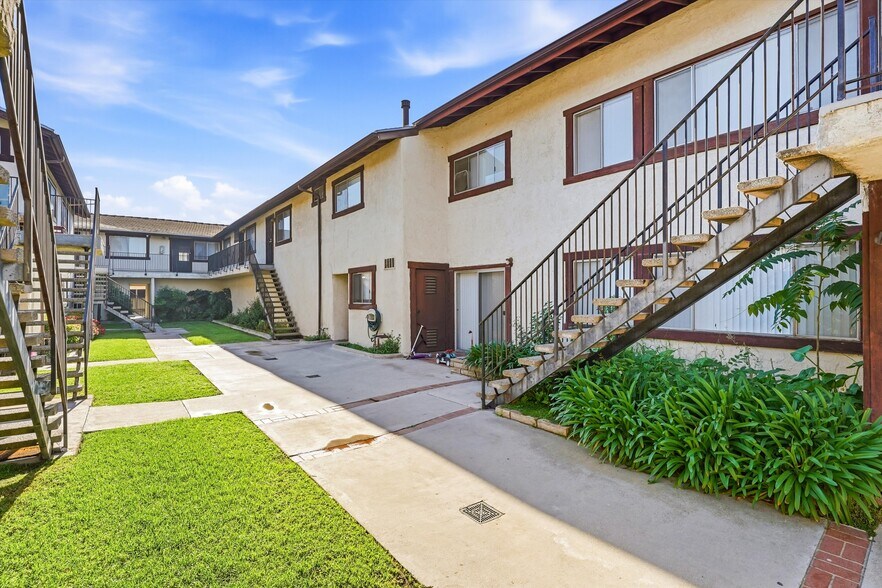 More Photos Of 13932 Coteau Dr, Whittier Apartments For Sale