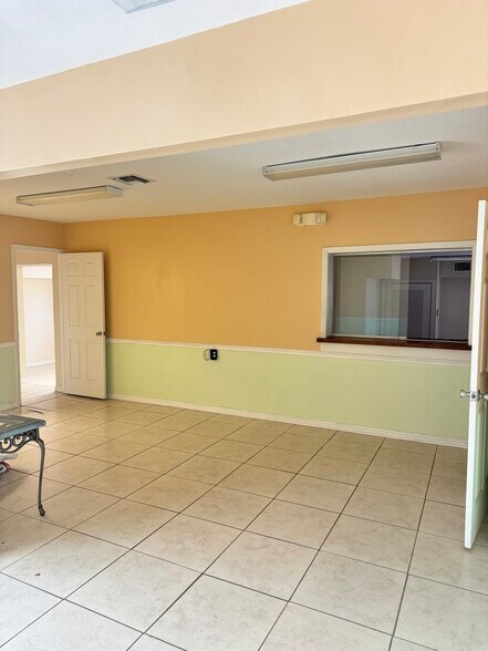 More Photos Of 706 N 7th St, Fort Pierce Office For Lease