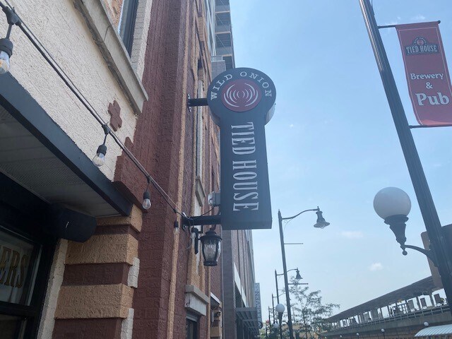 More Photos Of 1111-1113 South Blvd, Oak Park Restaurant For Lease