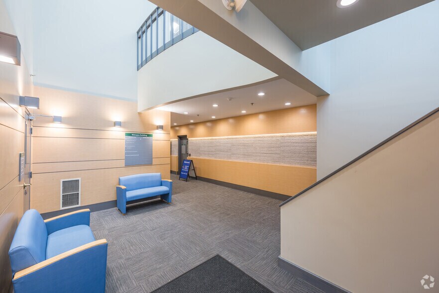 More Photos Of 49 State Rd, North Dartmouth Medical For Lease