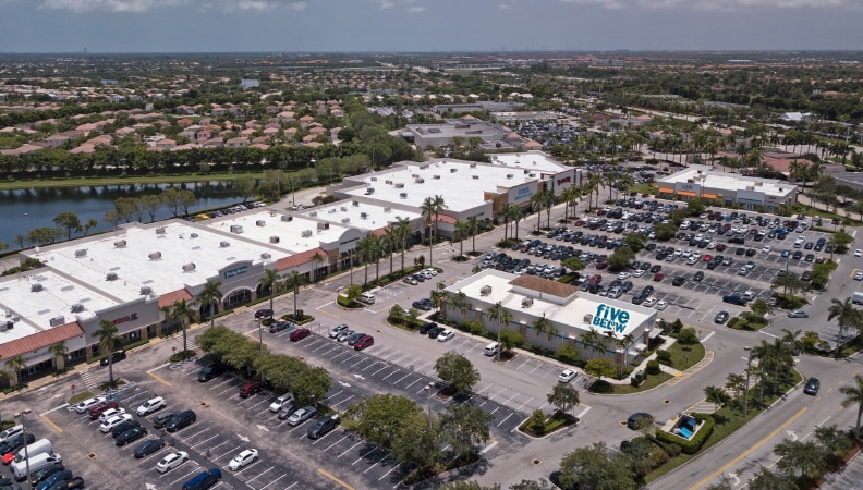 More Photos Of 15801-15999 Pines Blvd, Pembroke Pines Unknown For Lease