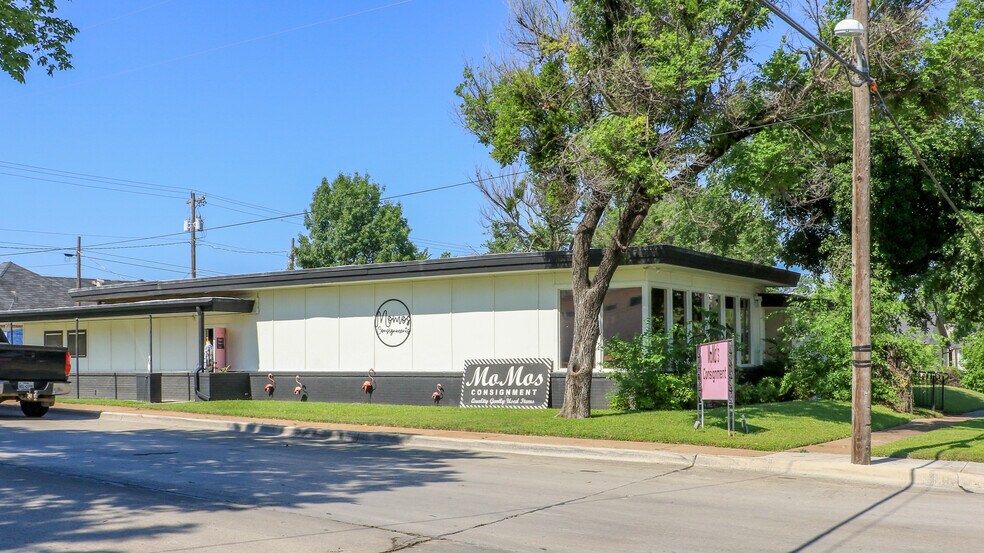 More Photos Of 1212 Stevens St, Bridgeport Storefront Retail Office For Sale