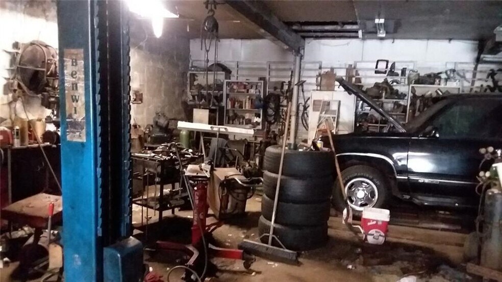 More Photos Of 658 Joseph Ave, Rochester Auto Repair For Sale