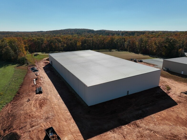 More Photos Of 293 Ewing Dr, Rustburg Warehouse For Lease