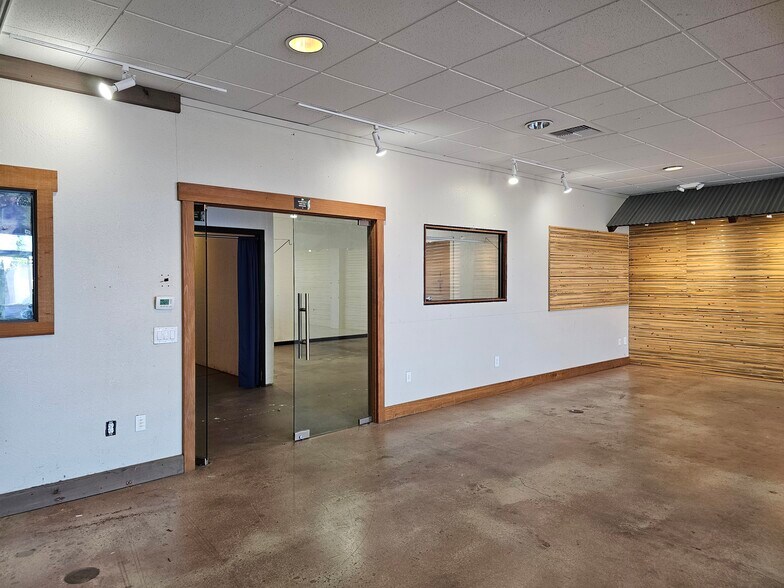 More Photos Of 912-950 41st Ave, Santa Cruz General Retail For Lease