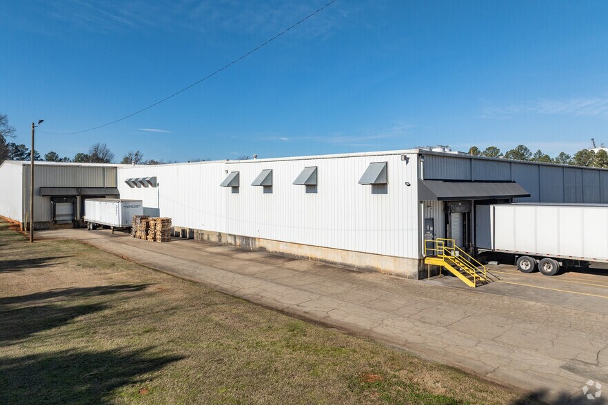 More Photos Of 110 Dent Dr NE, Cartersville Distribution For Lease