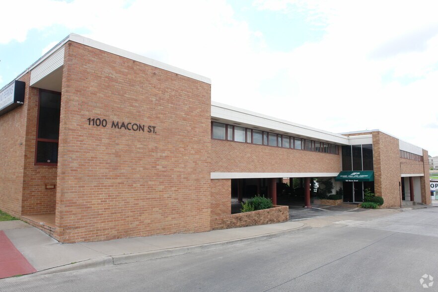 More Photos Of 1100 Macon St, Fort Worth Office For Sale