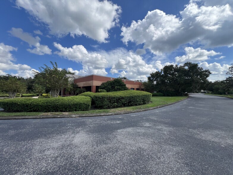 More Photos Of 702 Tillman Pl, Plant City Medical For Sale