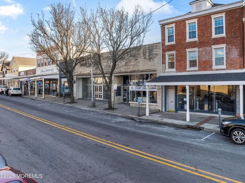 More Photos Of 43 Main St, Toms River General Retail For Sale