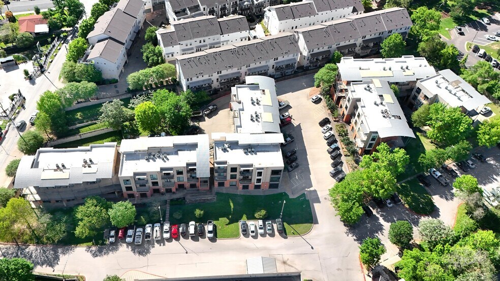 More Photos Of 2525 S Lamar Blvd, Austin Office For Sale