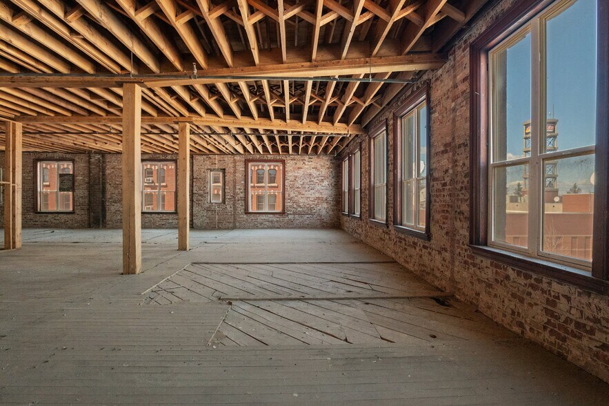 More Photos Of 115 S Jefferson St, Spokane Apartments For Lease