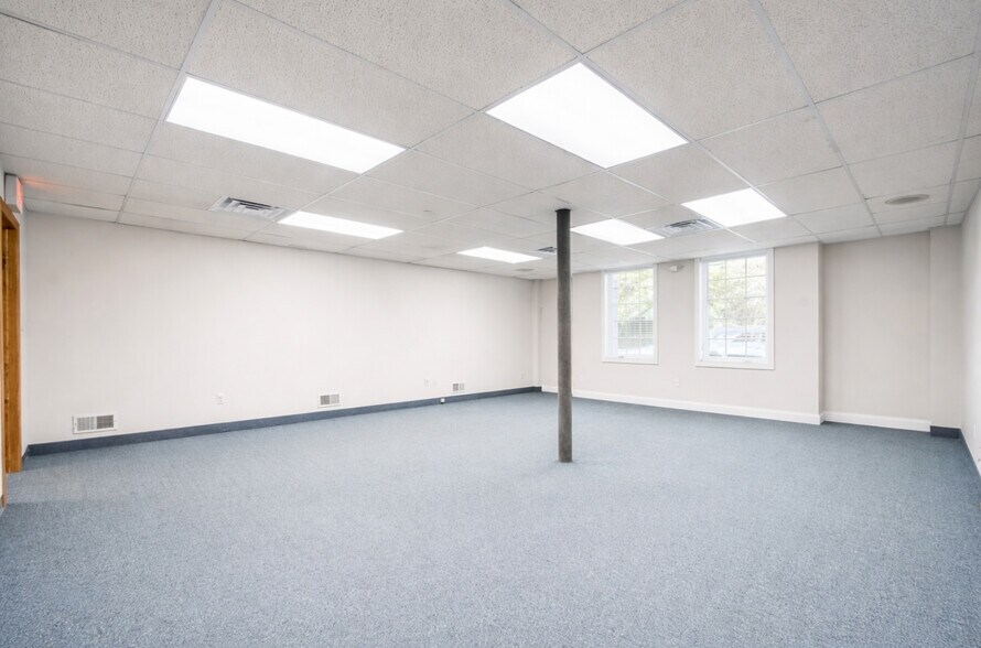 More Photos Of 324 Ringwood Ave, Pompton Lakes Light Manufacturing For Lease
