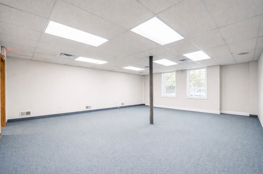 More Photos Of 324 Ringwood Ave, Pompton Lakes Light Manufacturing For Lease