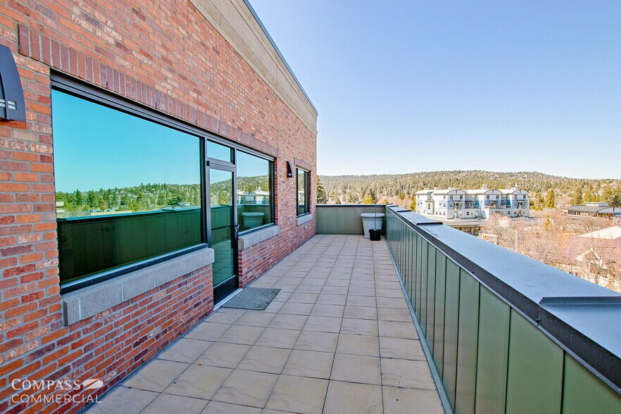 More Photos Of 1051 NW Bond St, Bend Office For Lease