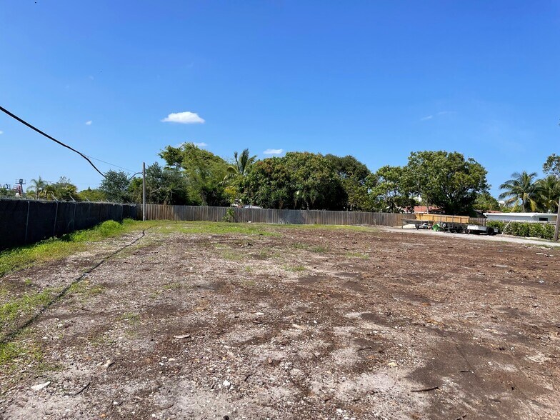 More Photos Of 295 SE 10th Ave, Boynton Beach Land For Lease