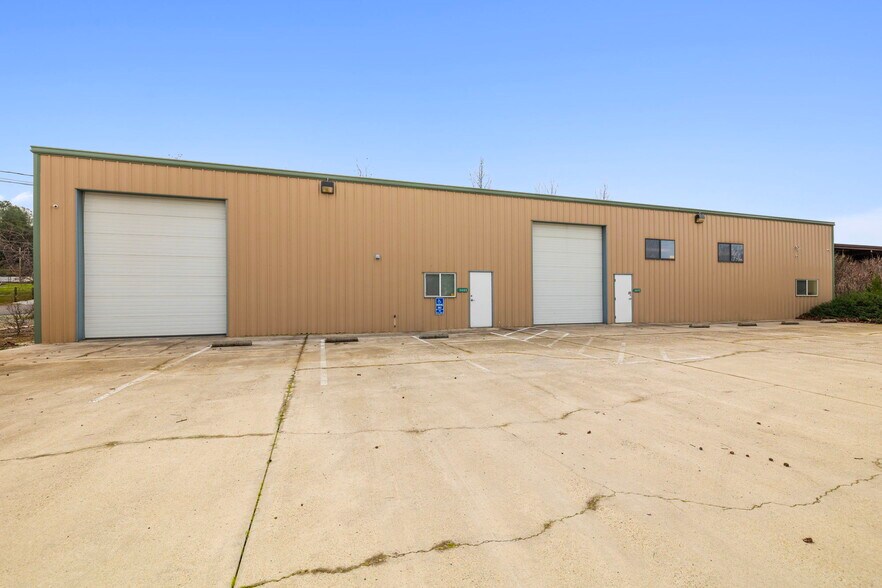 More Photos Of 18490 Striker Ct, Sonora Warehouse For Sale