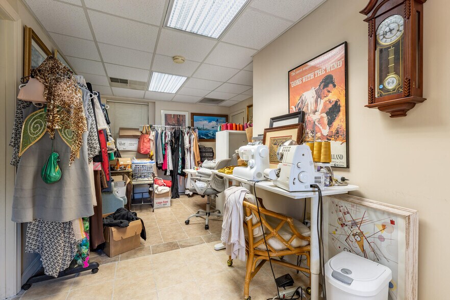 More Photos Of 414 Boston St, Topsfield Office For Sale