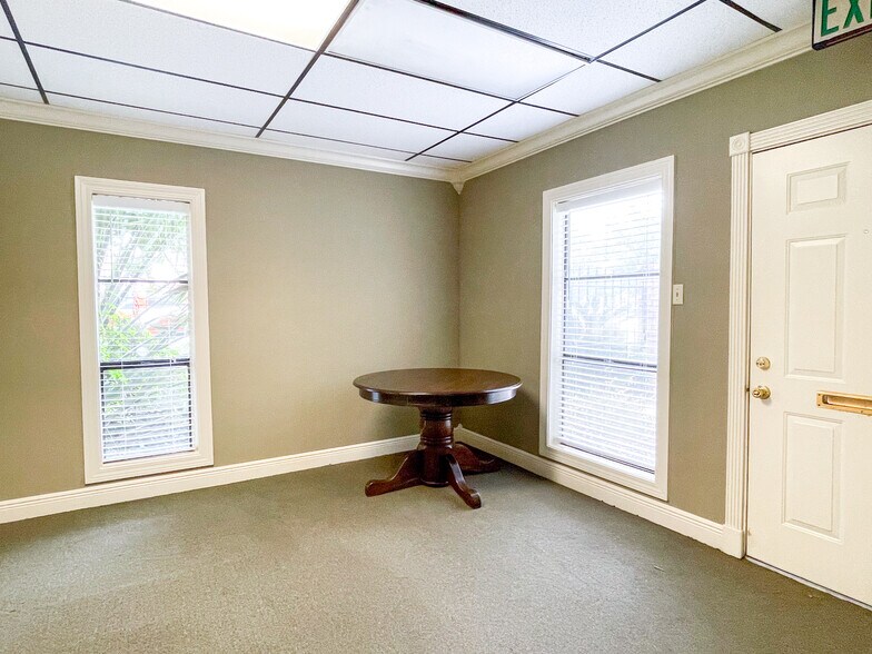 More Photos Of 4744 Jamestown Ave, Baton Rouge Medical For Lease