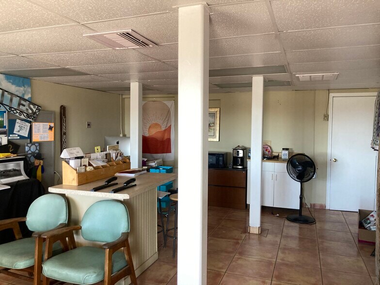 More Photos Of 105 N Frontage Rd, Pearce Storefront For Lease