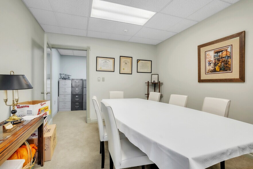 More Photos Of 1450 Pa-51, Clairton Office For Lease