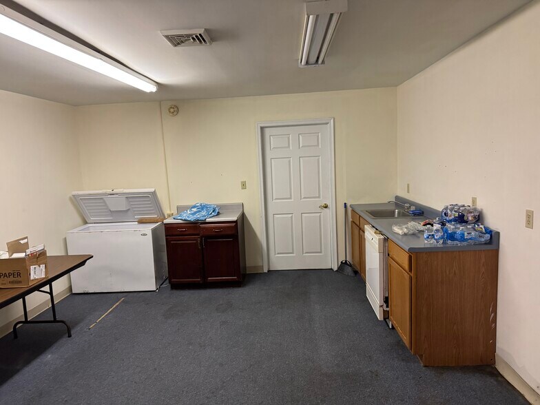 More Photos Of 25367 Lankford Hwy, Onley Light Distribution For Lease