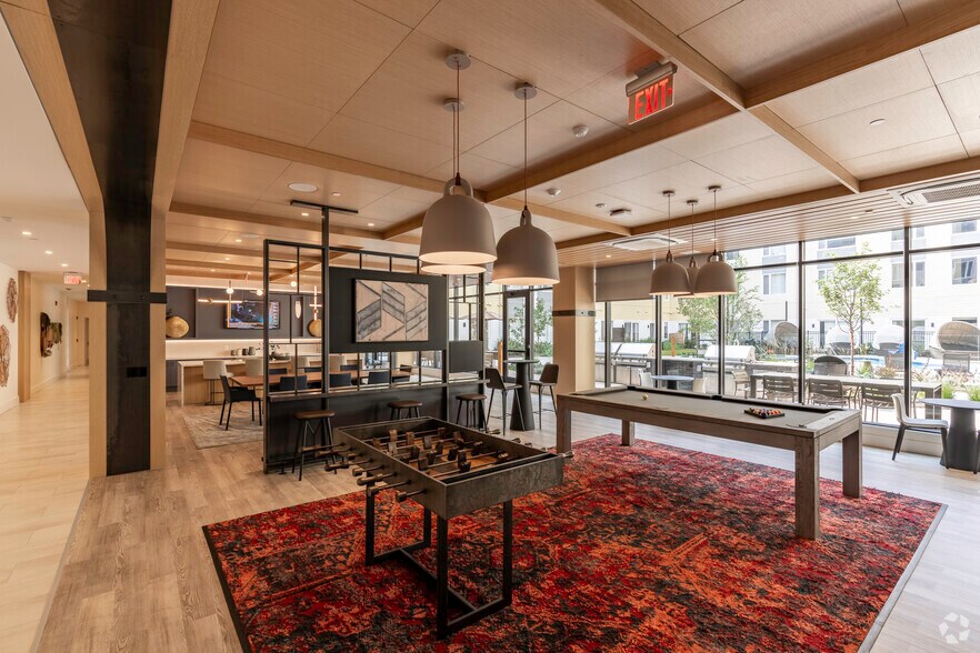 More Photos Of 85 Boston St, Everett Apartments For Lease