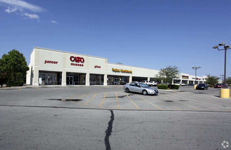 More Photos Of 2409 W Kenosha Ave, Broken Arrow Unknown For Lease