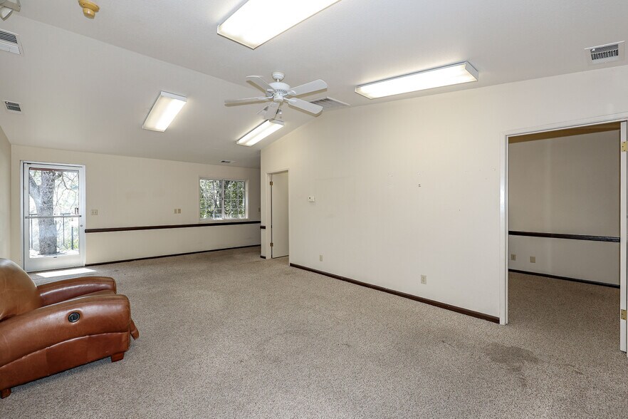 More Photos Of 5320 State Highway 49, Mariposa Office Residential For Sale