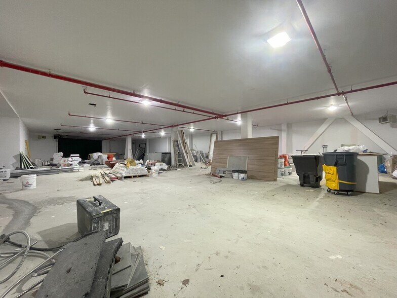 More Photos Of 494 Manhattan Ave, Brooklyn Apartments For Lease